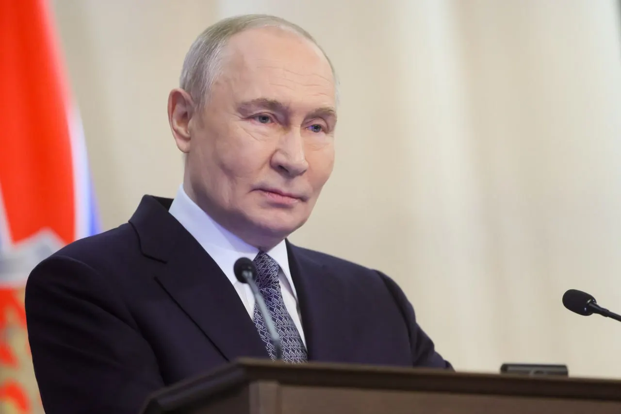 Президент России Владимир Путин прибудет в Казахстан 27–29 мая по приглашению Касым-Жомарта Токаева; в ходе переговоров стороны обсудят укрепление стратегического партнёрства и союзнических отношений.