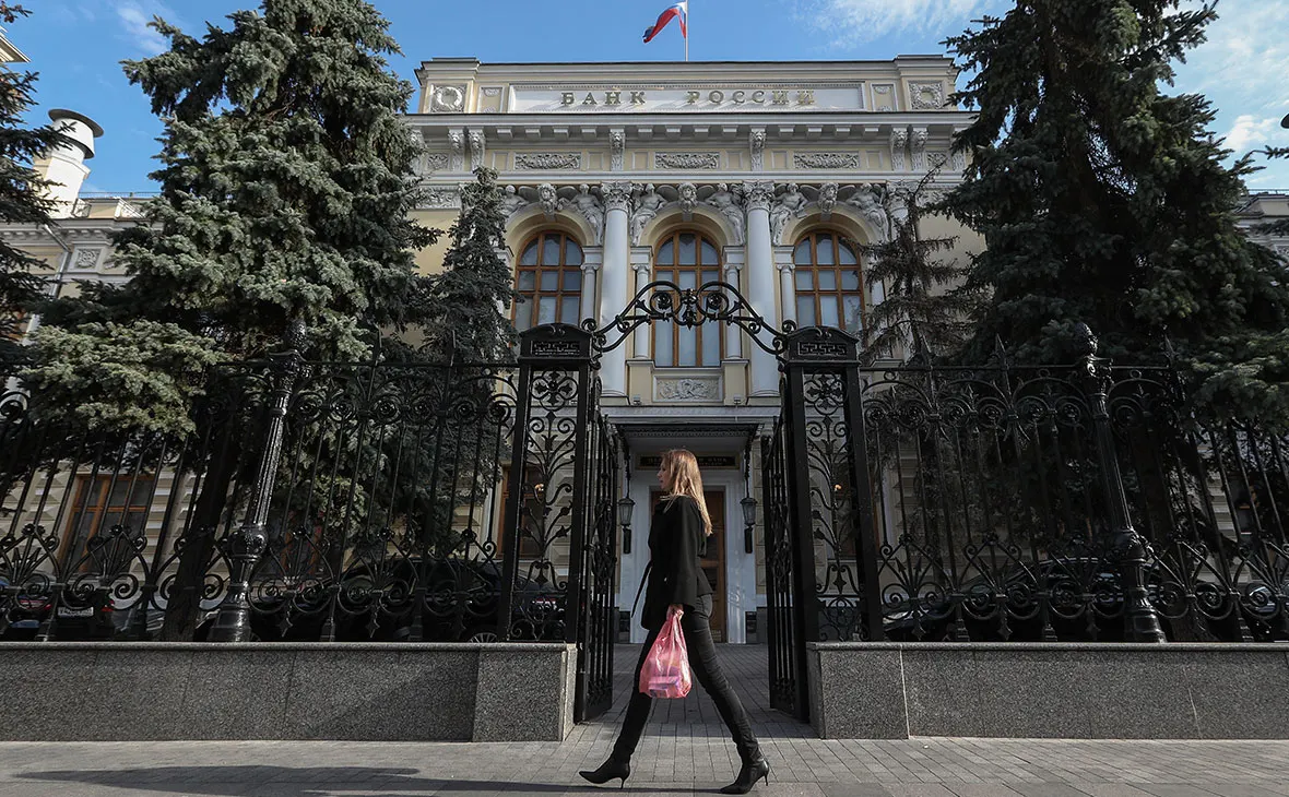 Предварительное заседание по иску Центробанка к Euroclear прошло 25 июня; в мае московский суд обязал депозитарий выплатить 18,17 трлн рублей, но Euroclear считает это решение неправомерным.