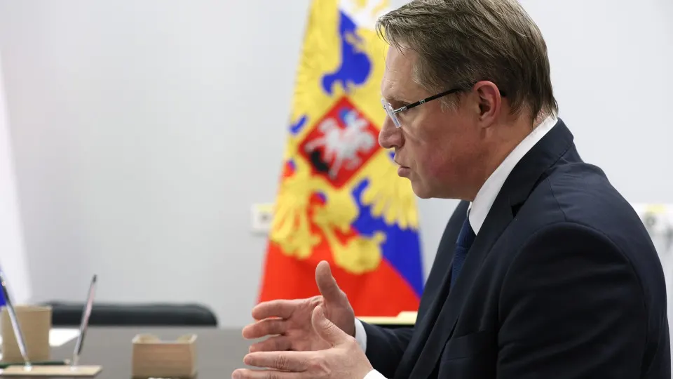 Минздрав сообщил, что большинство ординаторов в этом году обучаются по целевым контрактам; приём в медицинские программы вырос, а для выпускников введена обязательная отработка до трёх лет.
