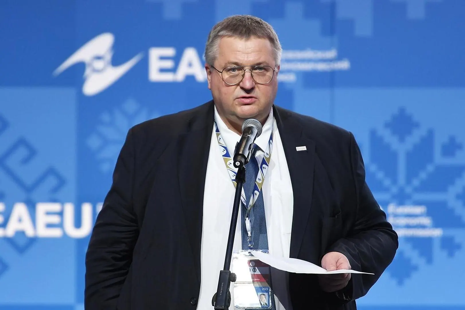 Вице-премьер РФ сообщил, что в договоре ЕАЭС нет механизмов приостановки или исключения членов, и окончательные решения будут зависеть от результатов выборов в Армении. Москва уже ввела ограничения на ряд армянских товаров.