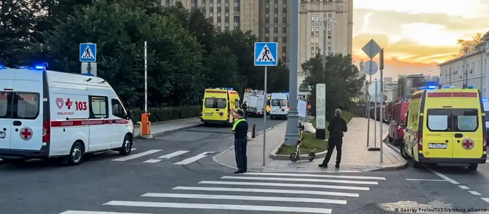 Вечером 1 августа у ресторана на Кудринской площади произошёл взрыв. По сообщениям, в результате погибли несколько человек, ещё ряд пострадавших в тяжёлом состоянии. Следствие рассматривает версию покушения на главкома ВКС Александра Чайко.