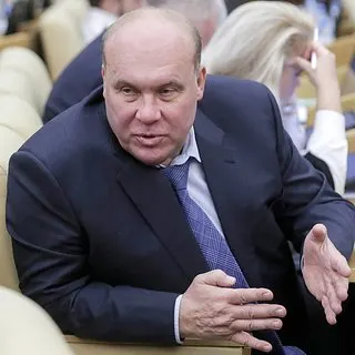 Член комитета Госдумы по обороне предложил установить официальный день в честь участников специальной военной операции, возможно в последнее воскресенье марта.