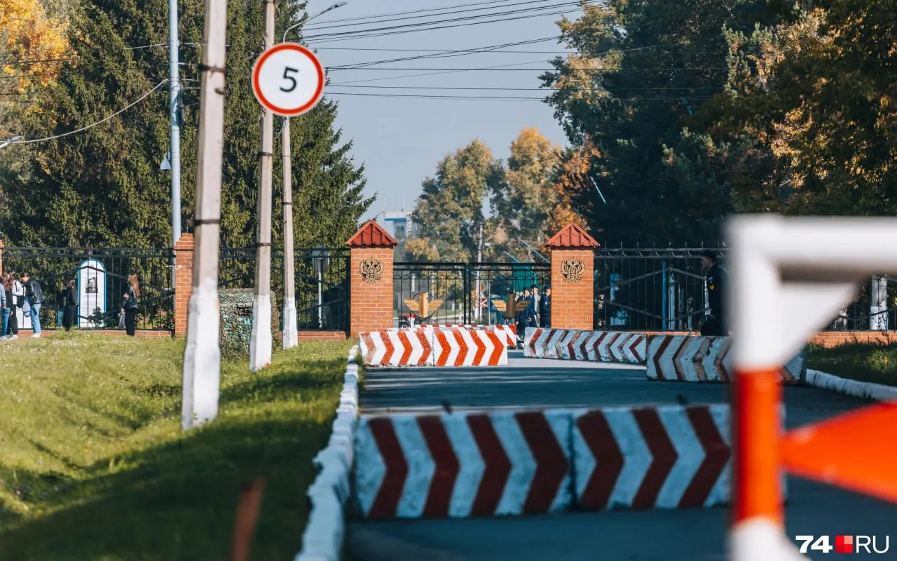 Правительство распорядилось вывести Челябинское высшее военное авиационное училище штурманов из подчинения Военно-воздушной академии — реорганизация должна завершиться к 1 сентября 2026 года.