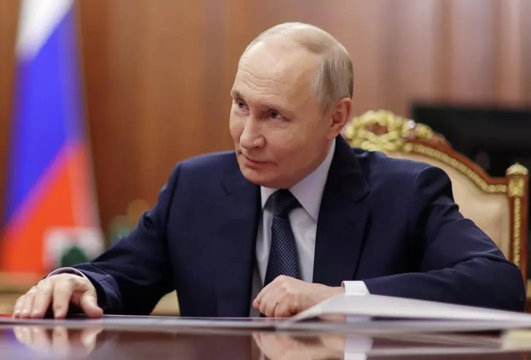 Пресс‑секретарь президента заявил, что выступление главы РФ в День Победы 9 мая ожидают во всём мире и считает это оправданным.