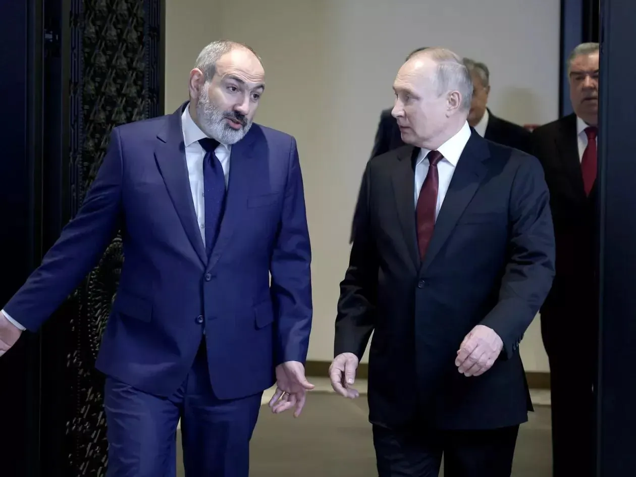 Премьер-министр Никол Пашинян заявил, что Ереван не станет вводить антироссийские санкции Евросоюза и не будет содействовать их обходу; по его словам, европейские специалисты документально подтвердили отсутствие такого содействия.