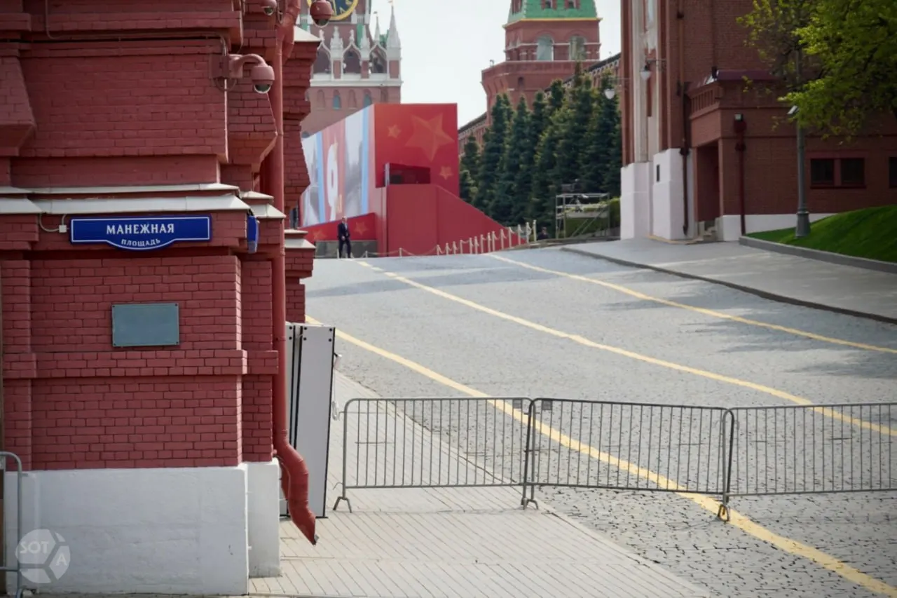 Иностранным корреспондентам, ранее аккредитованным на московский Парад Победы, сообщили об отзыве допусков — власти пояснили это изменением формата освещения.