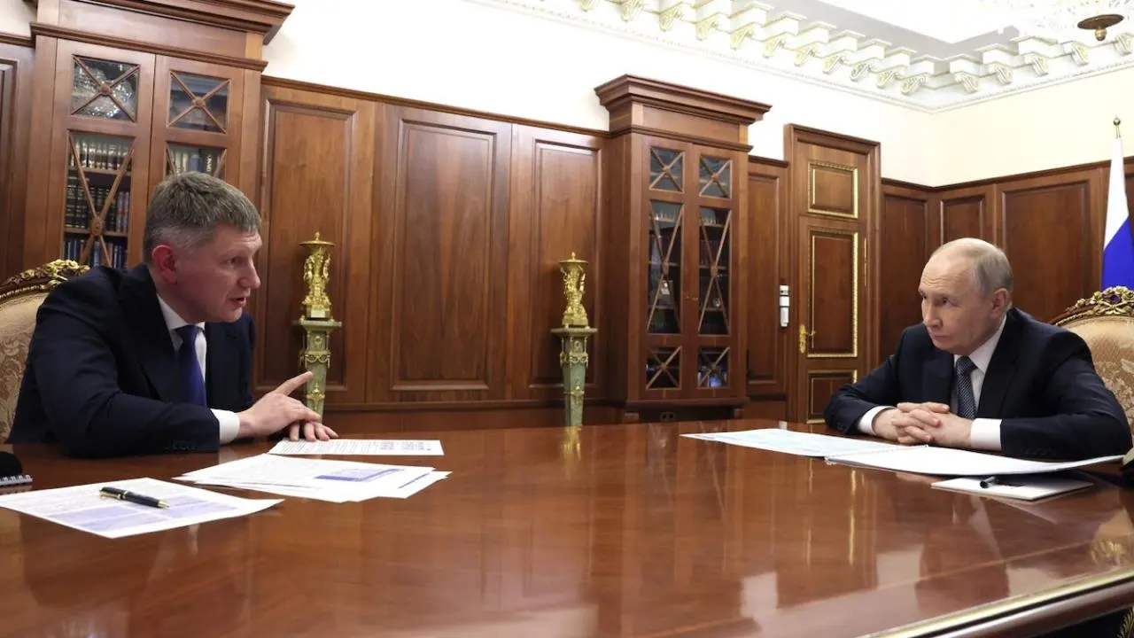 Министр экономического развития заявил, что Россия сократила разрыв по ВВП на душу населения с США — с 43% в 2017 году до почти 56% в 2025 году. По данным МВФ на 2026 год, ВВП на душу населения России составляет $18 530 (66-е место).