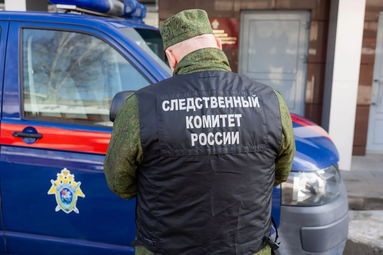 28 апреля в Ижевске задержали 44-летнего адвоката; возбуждено уголовное дело по части 1 статьи 228 УК РФ — незаконное хранение наркотиков в значительном размере.