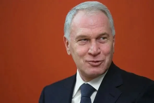 Президент подписал указ о награждении Юрия Ковальчука за вклад в социальные проекты, сохранение культурно-исторических ценностей и благотворительность.