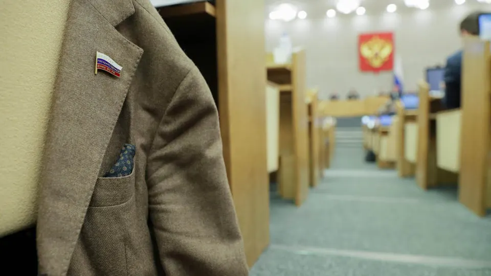 Правительство поддержало проект, который исключает наказание за отсутствие или несвоевременную подачу деклараций региональными депутатами; документ внесла Дума Ставропольского края и требует доработки.