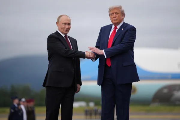 После переговоров на саммите в Анкаре Трамп намерен обсудить с лидерами Украины и России пути прекращения войны; спецпосланники США продолжат посредничество.