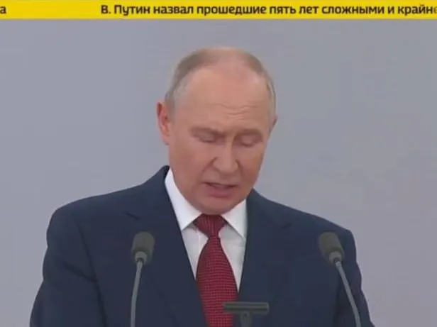 Президент оценил работу депутатов, заявил о поддержке участников СВО, охарактеризовал прошедшие пять лет как решающий этап и призвал собирать наказы избирателей в предвыборный период.