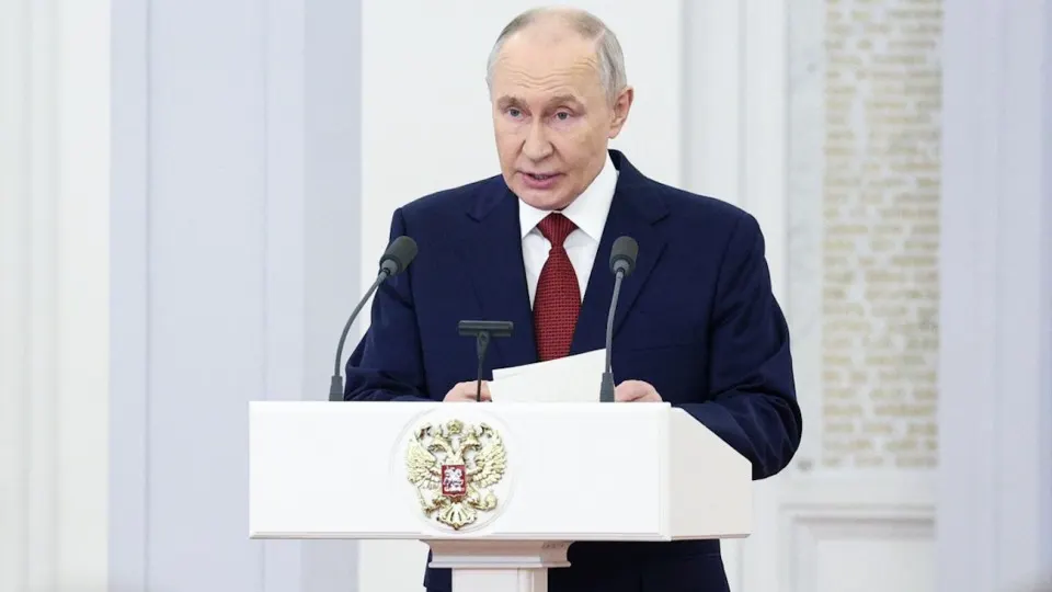 Президент заявил, что защита страны и укрепление обороноспособности будут ключевыми пунктами при формировании бюджета на 2027–2029 годы. Одновременно отмечаются значительное увеличение военных трат и рост бюджетного дефицита.
