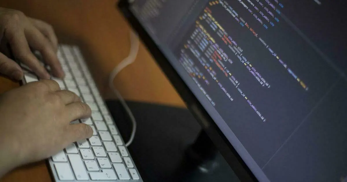 Злоумышленники под видом Минпросвещения заманивают учителей на фальшивую платформу для регистрации и сбора персональных данных.
