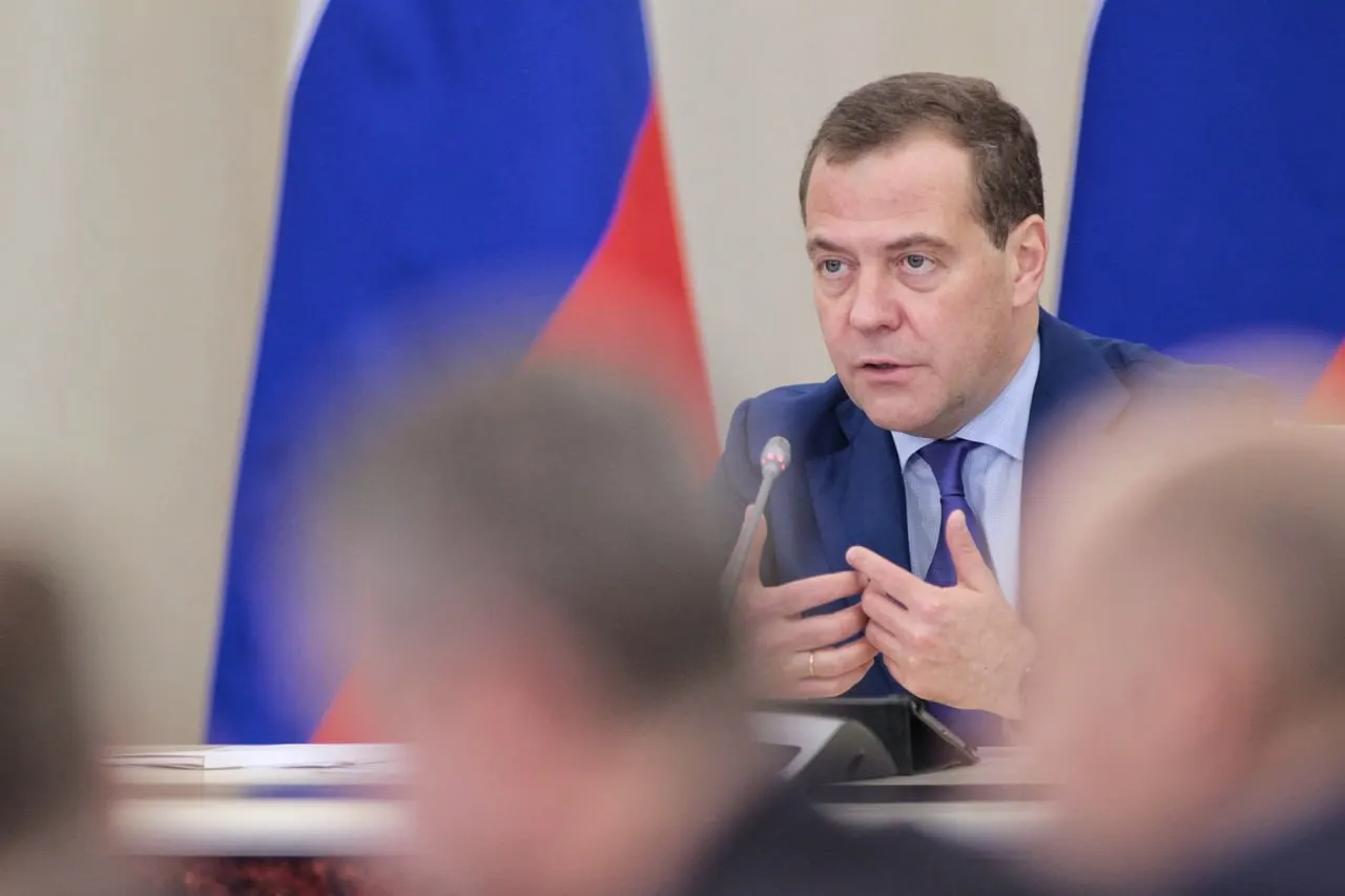 Лидер единой России заявил, что конфликт идей с Западом не прекратится после завершения СВО и останется частью повестки, подчеркнув, что воспитательные проблемы есть с обеих сторон.