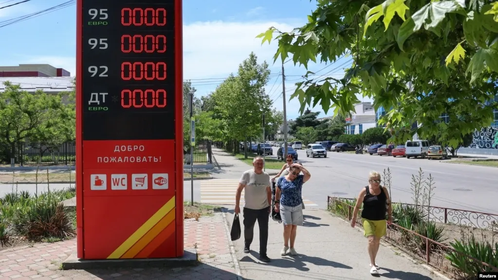 В Геленджике и близлежащих населённых пунктах фиксируются перебои с топливом на фоне атак беспилотников и ограничений на продажу топлива.