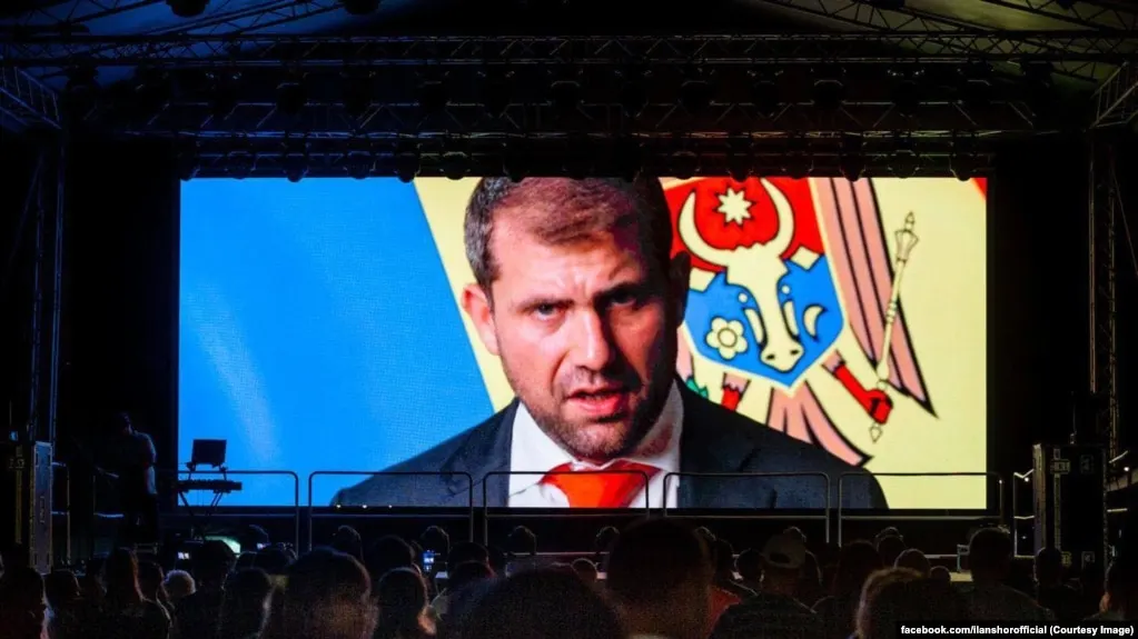 Расследование выявило схему обхода санкций через A7 и сеть подставных фирм: через банки по всему миру проходили переводы на миллиардные суммы.