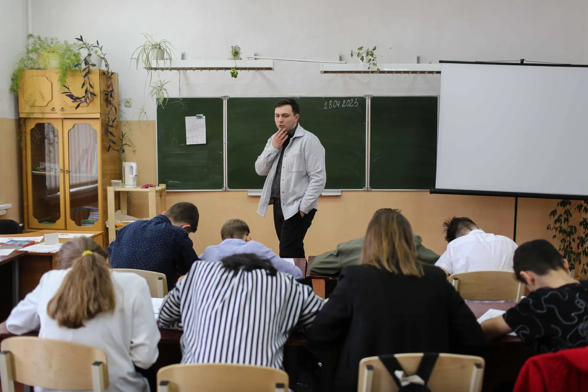 Рассказываем о дополнительном часе истории в учебной программе и кто окажется под изменением расписания.
