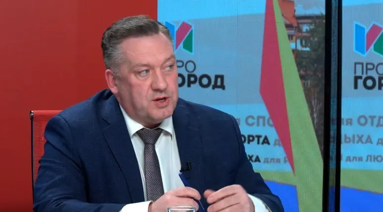 Городские власти обозначили две версии подтопления подземного перехода возле УдГУ и сообщили о планах устранения течи.