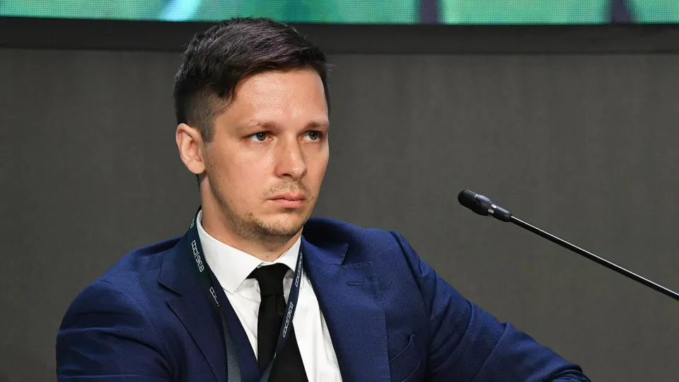 Экономисты предупреждают, что растущий гос сектор приближается к верхнему пределу и госсектор растет быстрее экономики, что требует осторожной налоговой политики.